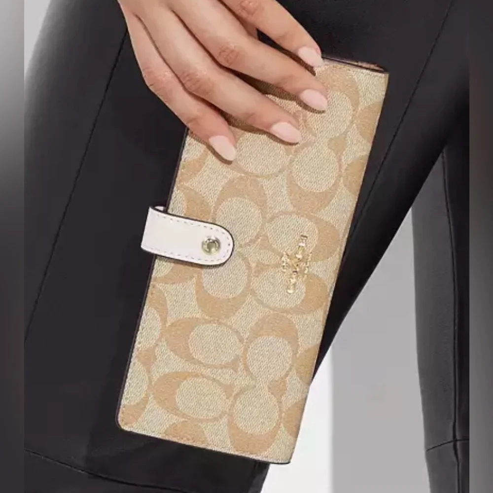 Coach Wallet - Picture 3 of 3